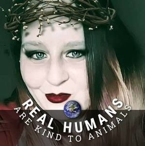 Meet your Posher, Lorianne